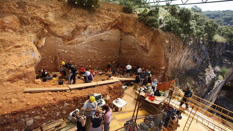 BU_SierradeAtapuerca_TrincheraDolina_BenitoArnaiz_1M6R18680 copia